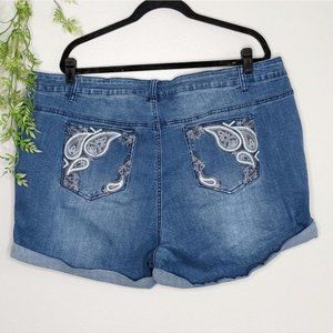 (Indigo Thread Co) Plus Distressed Denim Shorts 24W